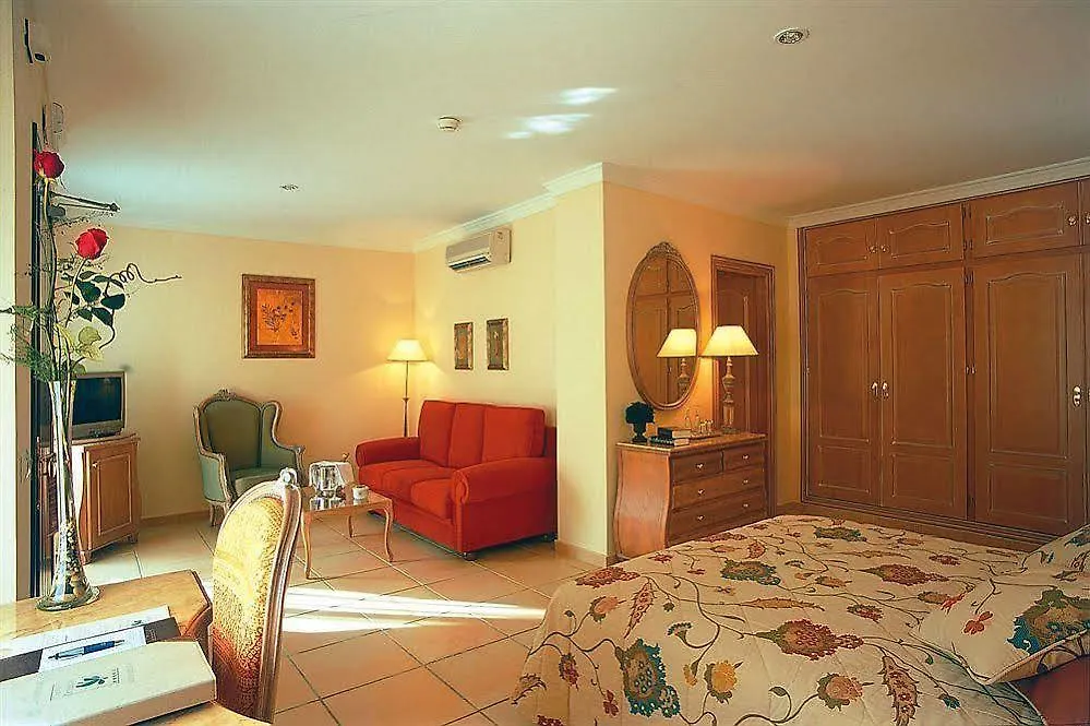 Gran Hotel Benahavis Spa 4*,